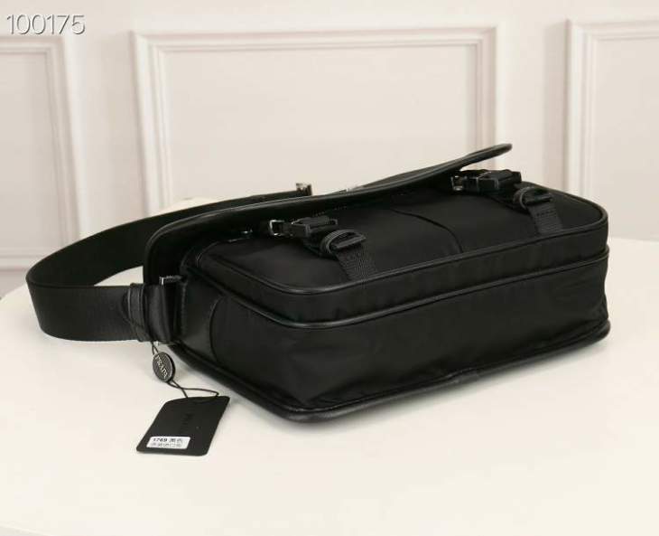 Picture of Prada Handbags _SKUfw241224900fw